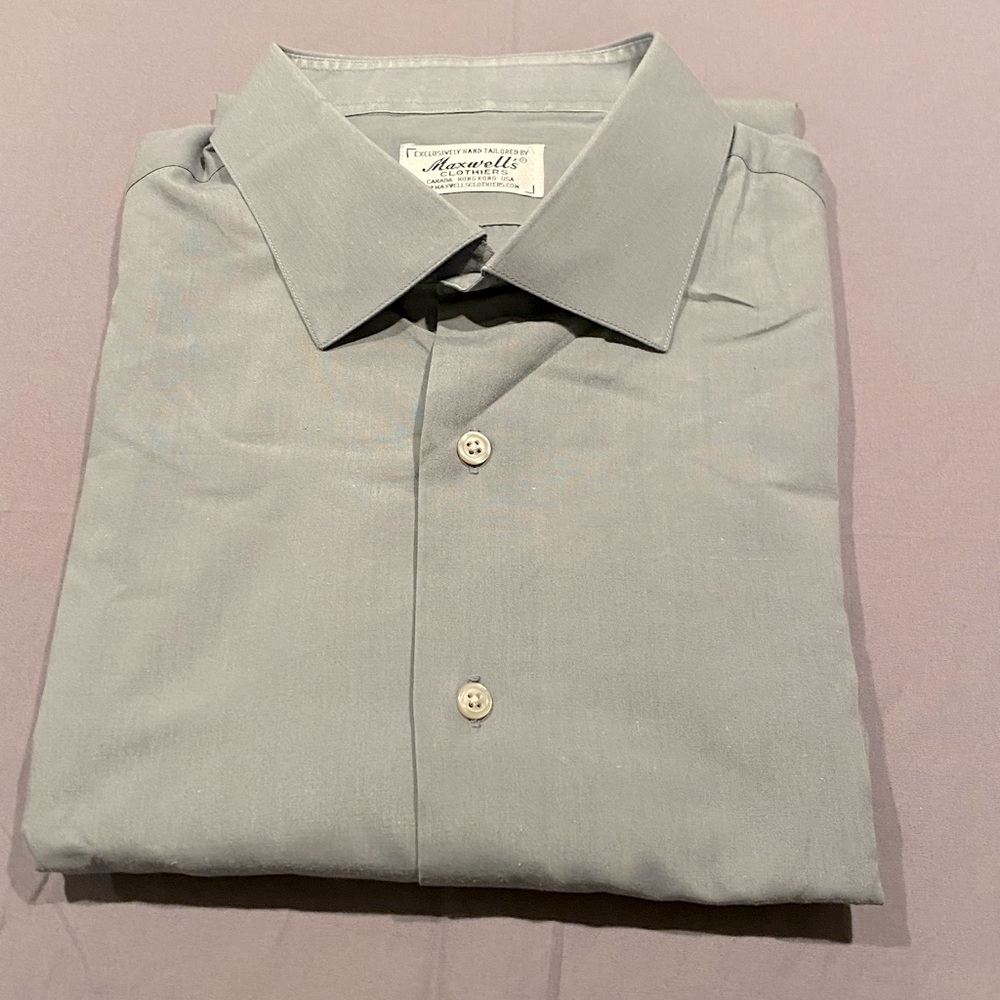 Light grey dress shirt 17/26